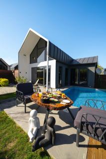 Monk Living Space - 4