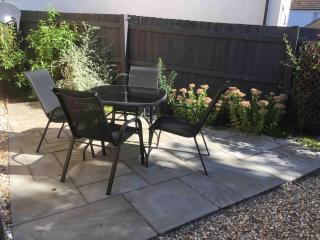 Spacious Coach house - Pet Friendly - Close to sea - 4