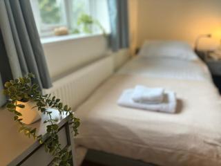 Spacious Coach house - Pet Friendly - Close to sea - 7