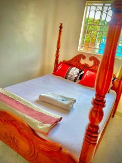Jacobin Guest House & Cottages - 1