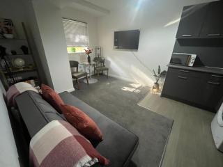 Cosy 1 Bedroom Flat Sleeps 2 Free Wi-Fi - 8
