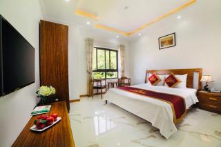 Quang Tung Heritage Cat Ba Hotel - 1