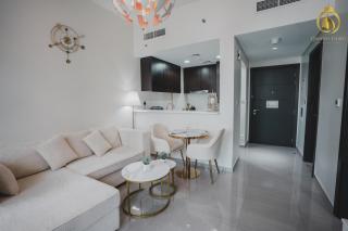 Queens Estate Vacation Homes - Merano Tower, Business Bay - 6