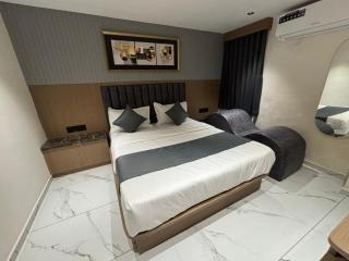 Hotel Prestige - 8