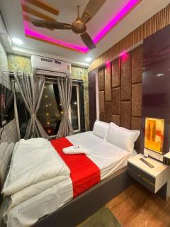 Hotel Runway -  - 5