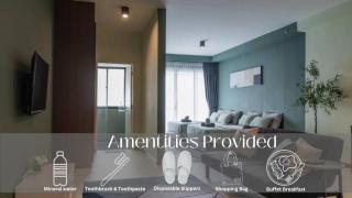 Deluxe Seaview Suite Twin Bed by The Only Bnb - 0