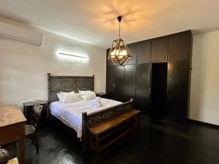 Cozy Homestay King Bed & Balcony SS2 PJ - 9