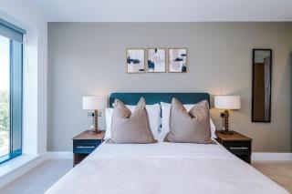 Leeds City Centre - 2 bed Penthouse with balcony - 3