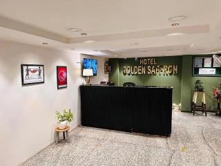 Qotel Comfort Golden Saffron Punjabi Bagh - New Delhi - 1