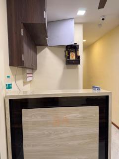 Hotel Marine Line Near Bombay Hospital - 1