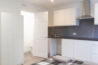 Radstock Road - Room 2b - Southampton - 2