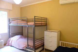 Spacious cocoon with nice garden close to the sea - 1