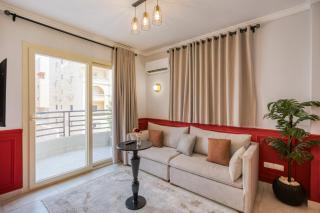 Travelholic Residence Near Mivida - 0