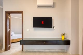 Travelholic Residence Near Mivida - 3