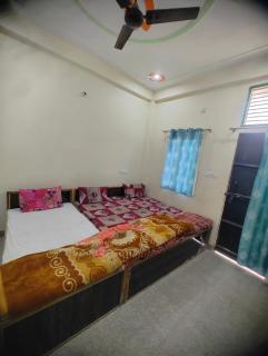 Shyama Guest House and Apartments - 7
