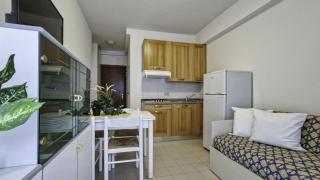 Two-room flat with swimming pool near the sea - 4