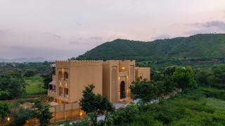 Dev Bagh Luxurious Private Suites - 6