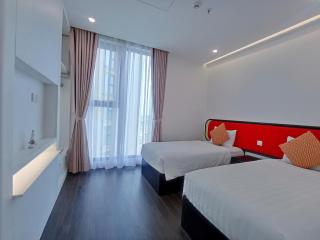 2 Bedrooms Apartment in SunsetTown - 4