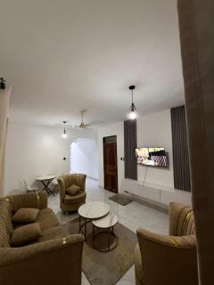 HARMONY STAYS 2Bedroom - 8