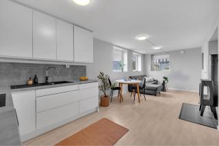 Northstay - Tromsø Aurora & Mountain View Apartment - 5