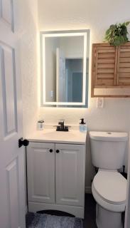Charming 3 Bedroom House with a Beautiful Pool AC and Wifi in St Petersburg - 0
