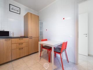 Sunset Oasis Apartment - 2