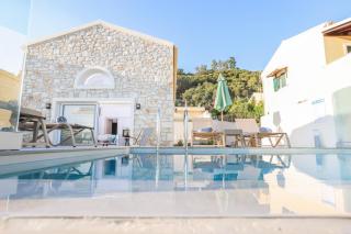 D & G Private Villas - 8