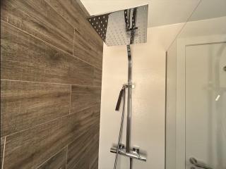 Piso de dos dormitorios y parking - 5