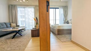 Modern Luxury Fully Furnished 1BH Apartment in Binghatt Heights JVC - Easy Access to JBR, Circle Mall & Dubai Hills Mall - 8