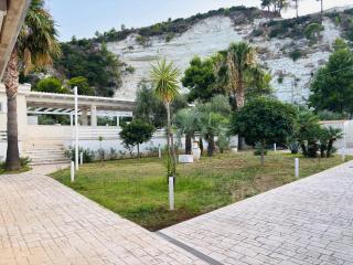 Holiday Apartments in Vieste Resort with Pool & Free WiFi - Gargano in Puglia - 9