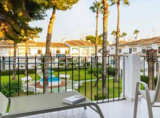 Bungalow Pink summertime - Winter by the Sea - 7