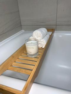 Spacious one bed flat next to Tottenham stadium - 4