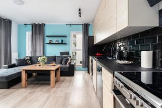 Modern Apartment with Balcony & FREE GARAGE Poznan by Noclegi Renters - 2