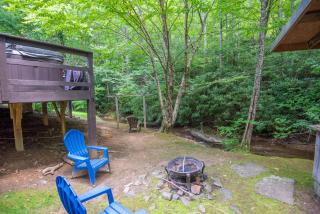 Secluded 2 Bd Cabin- Firepit, Hot Tub, Dogs OK, Sleeps 6 - 6