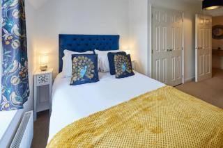 Hermitage Court Apartment - Sleeps 6 - 6