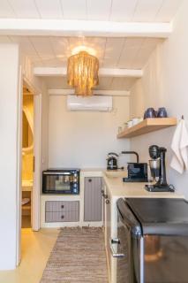 4Twaves beach house - BeachFront in Agios Ioannis - 1