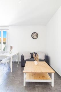 New Appt lumineux Tout équipé Quartier central - 6