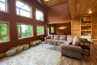 The Sundrop - Pool Table, Arcade Games, Outdoor Hot Tub, + Resort Access - 3