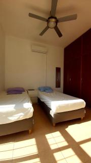 10min Walk to Finikoudes Beach, Spacious 2-Bed Apartment - 1