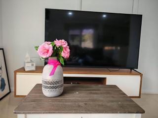 2bd 2bth Modern House close 2Train&Westfield - 2