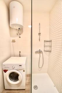 Modern City Flat 4 Guests Near Capital Plaza - Podgorica - 4