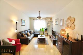 Modern City Flat 4 Guests Near Capital Plaza - Podgorica - 0