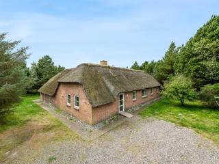Holiday Home Hedi - 900m from the sea by Interhome - 3