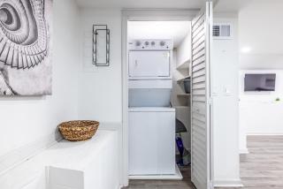 Airport-Side Escape 12 Miles to World Cup Stadium - 2