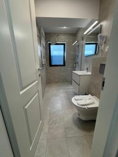 Luxury Studios at Unique opposite Palas with Parking - 3