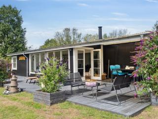 Holiday Home Sakulfuer - 390m from the sea by Interhome - 7