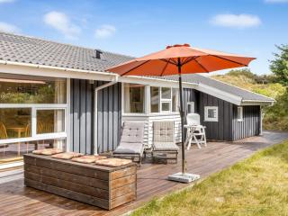 Holiday Home Tineke - 800m from the sea by Interhome - 4