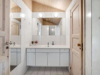 Holiday Home Tineke - 800m from the sea by Interhome - 1