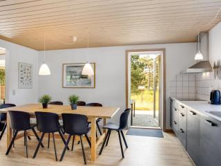 Holiday Home Laila - 1-2km from the sea by Interhome - 1