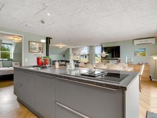 Holiday Home Thorid - 800m from the sea by Interhome - 5